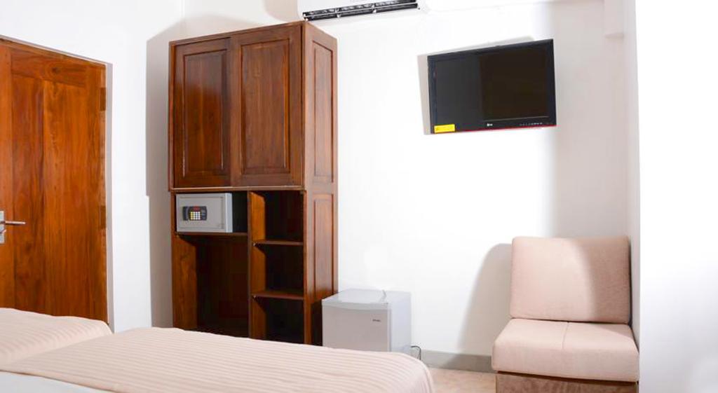 נגומבו Inlak Garden Hotel חדר תמונה