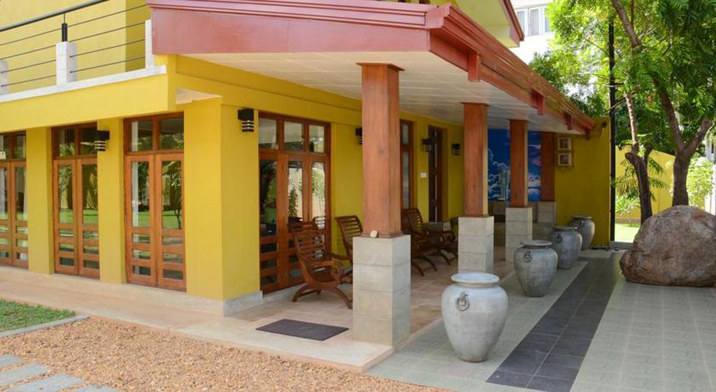 נגומבו Inlak Garden Hotel מראה חיצוני תמונה