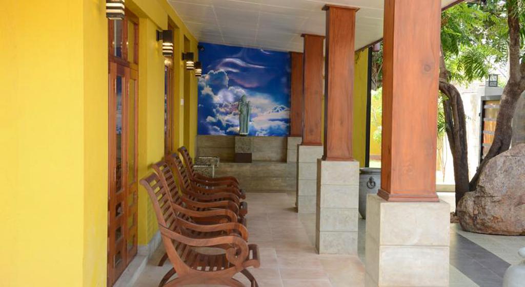 נגומבו Inlak Garden Hotel מראה חיצוני תמונה