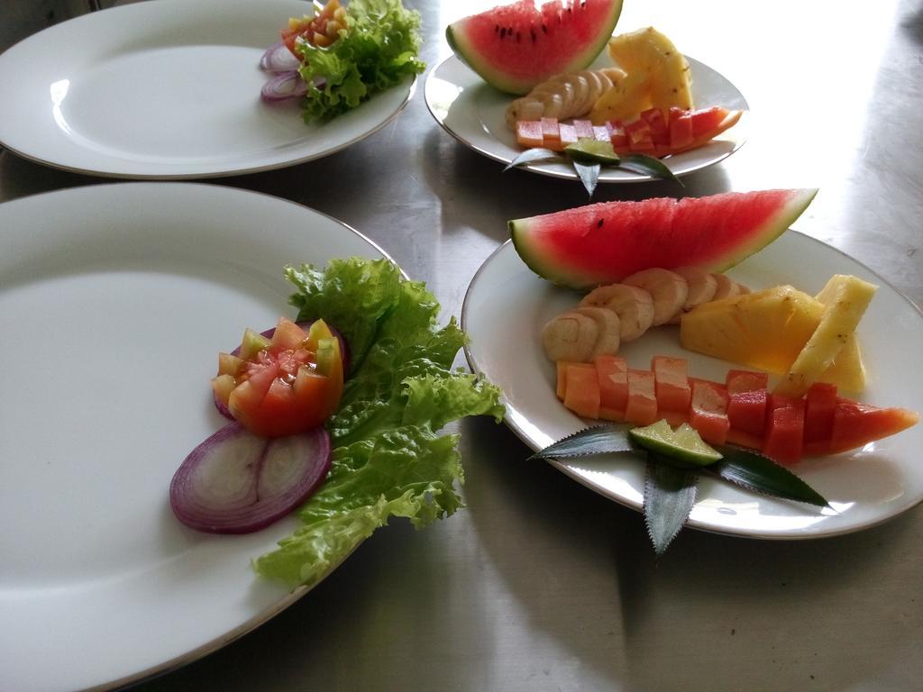 נגומבו Inlak Garden Hotel מראה חיצוני תמונה