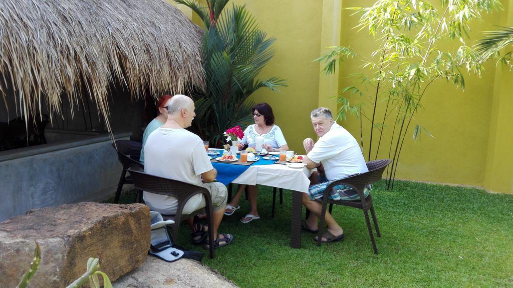 נגומבו Inlak Garden Hotel מראה חיצוני תמונה