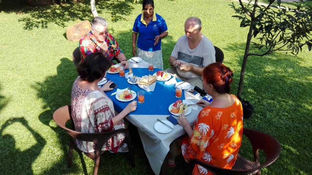 נגומבו Inlak Garden Hotel מראה חיצוני תמונה