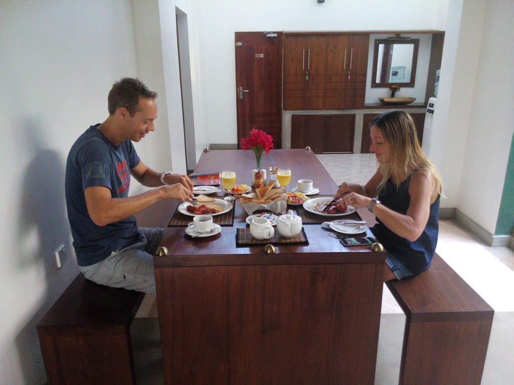 נגומבו Inlak Garden Hotel מראה חיצוני תמונה